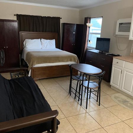 Quiet Cozy Efficiency Apartman Hollywood Kültér fotó
