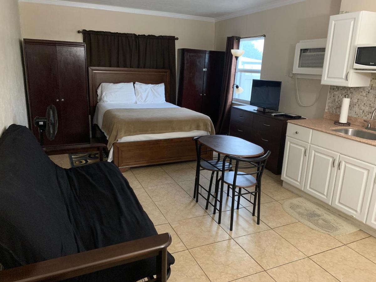 Quiet Cozy Efficiency Apartman Hollywood Kültér fotó