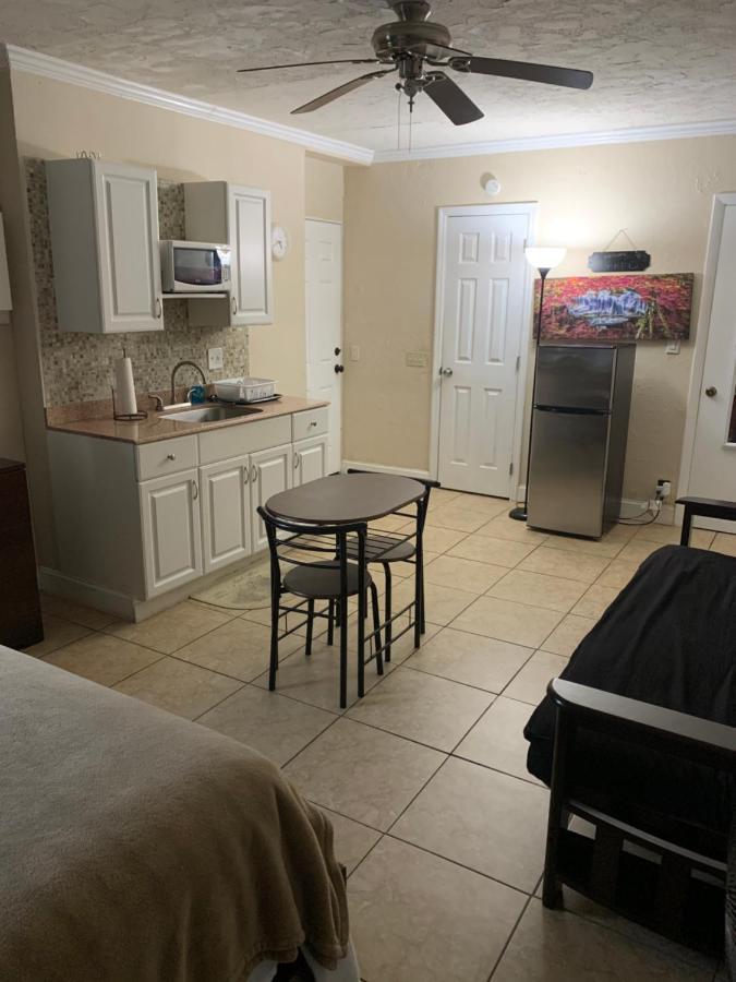 Quiet Cozy Efficiency Apartman Hollywood Kültér fotó