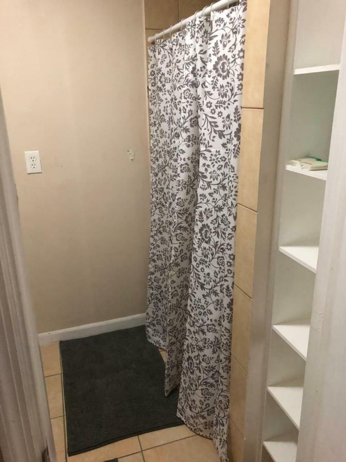 Quiet Cozy Efficiency Apartman Hollywood Kültér fotó